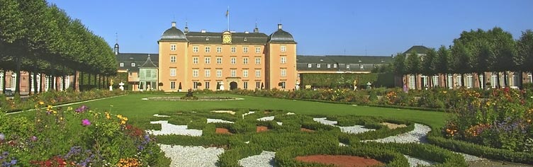 Schloß und Schloßpark in Schwetzingen.